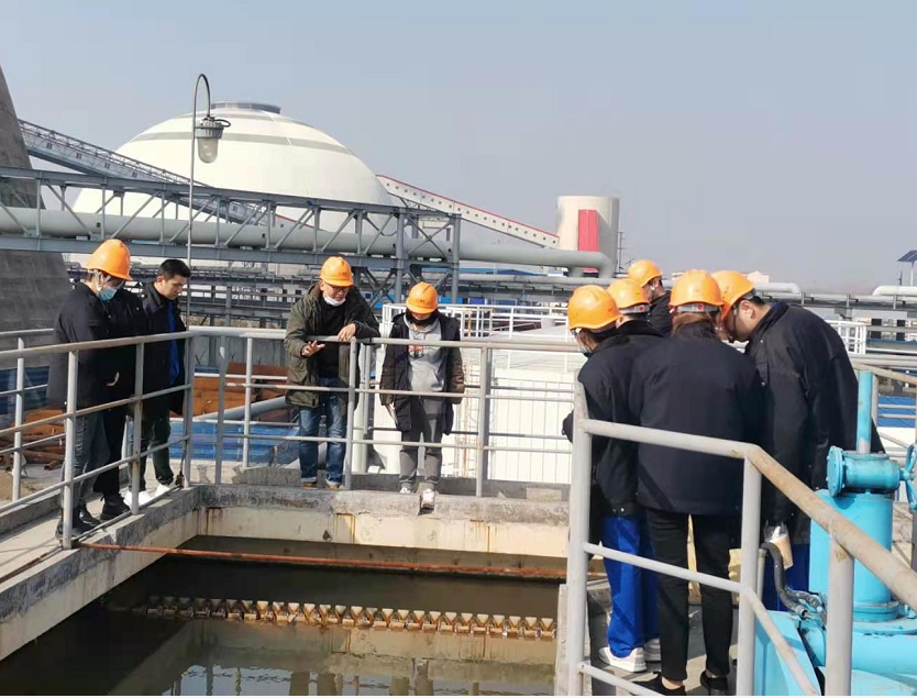 魯東環(huán)保對客戶進(jìn)行反滲透日常維護(hù)、故障診斷技術(shù)培訓(xùn)